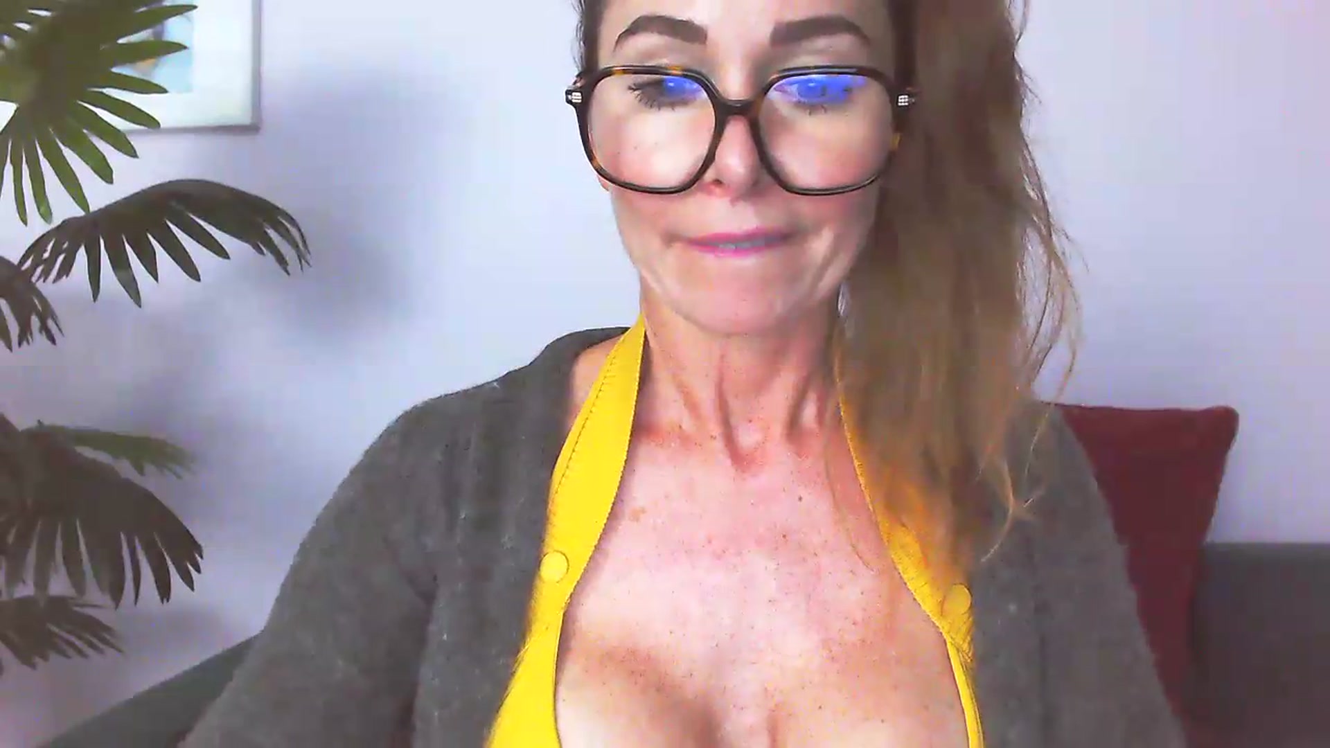 Gallery image thumbnail from Delilah_sweet's myfreecams stream on, 09/04/2026, 14:24 image 9 of 20