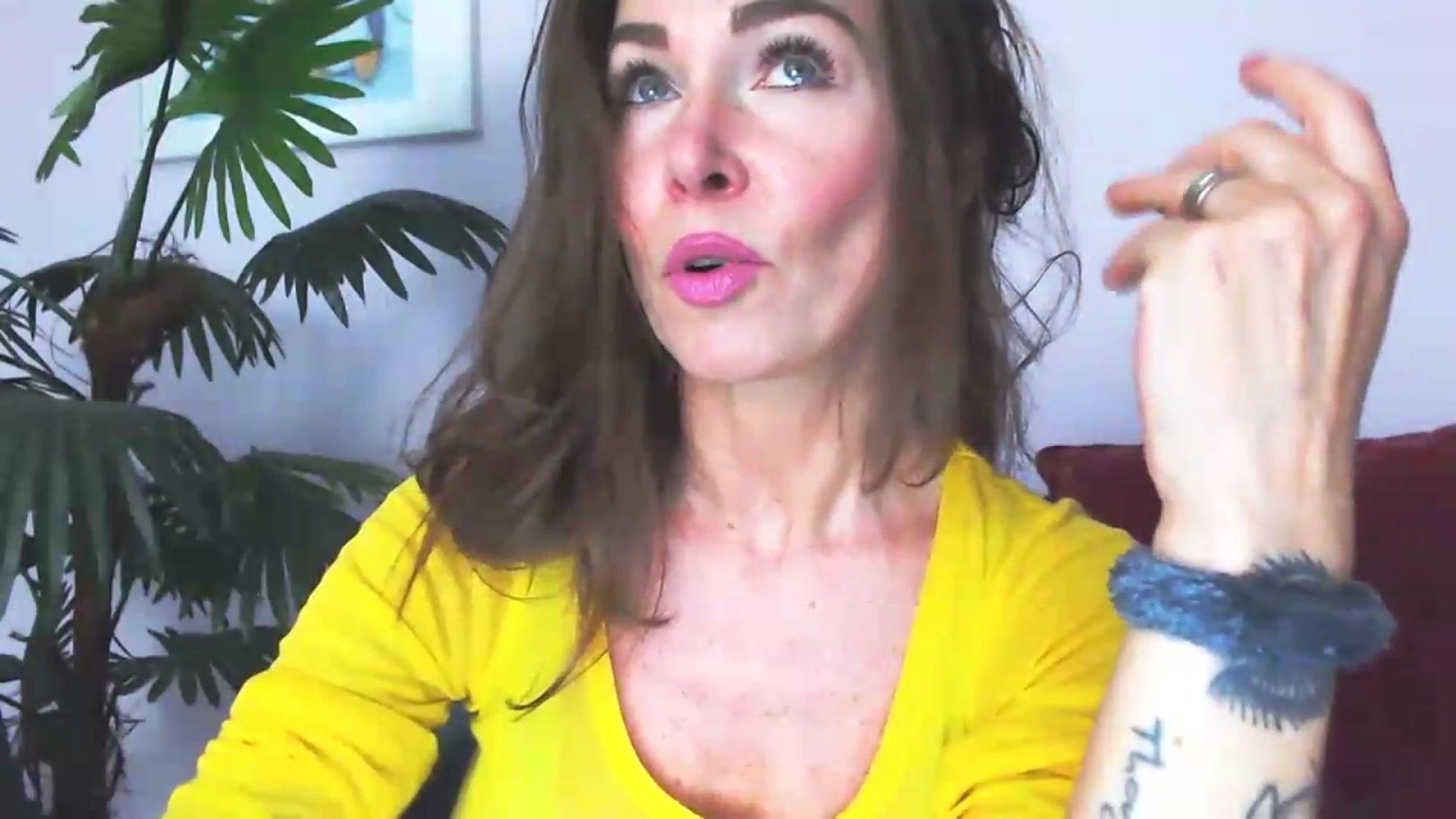 Gallery image thumbnail from Delilah_sweet's myfreecams stream on, 09/15/2026, 16:32 image 15 of 20