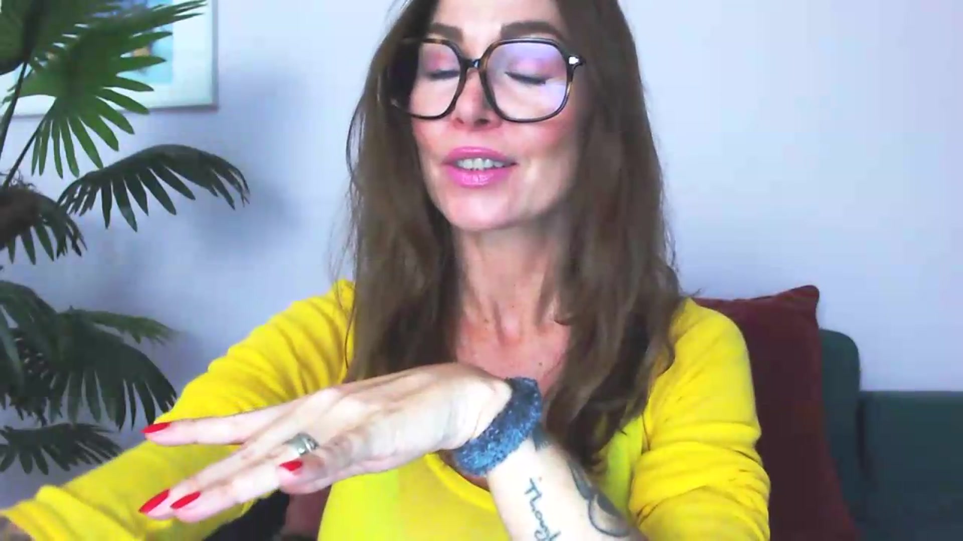 Gallery image thumbnail from Delilah_sweet's myfreecams stream on, 09/15/2026, 16:32 image 4 of 20