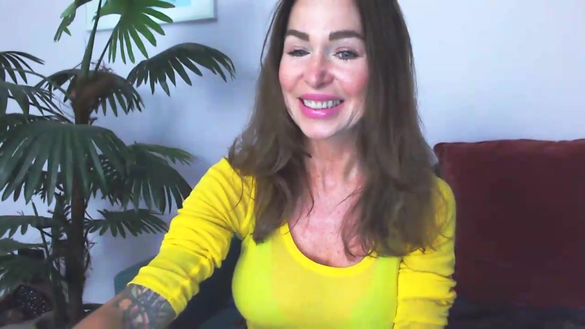 Gallery image thumbnail from Delilah_sweet's myfreecams stream on, 09/15/2026, 16:32 image 20 of 20
