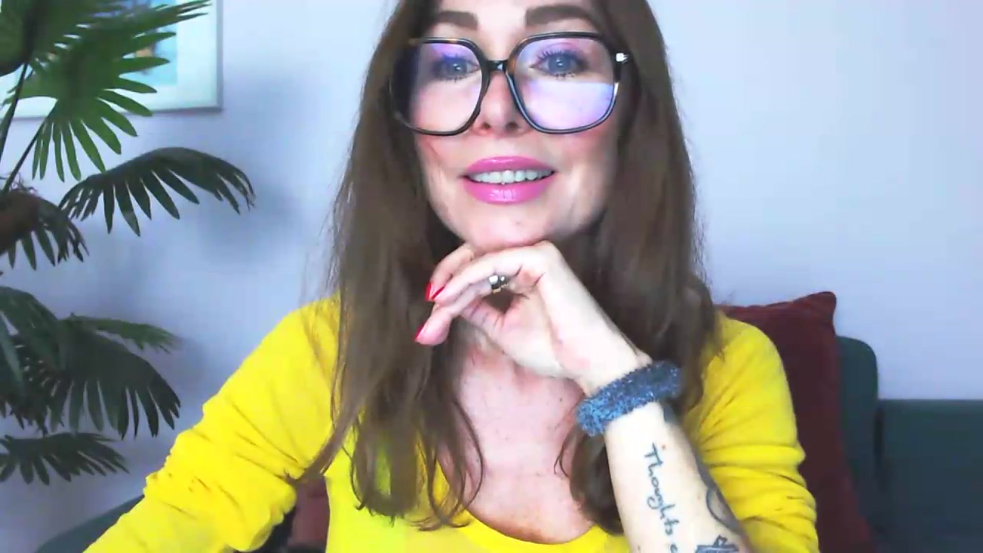 Gallery image thumbnail from Delilah_sweet's myfreecams stream on, 09/15/2026, 16:32 image 3 of 20