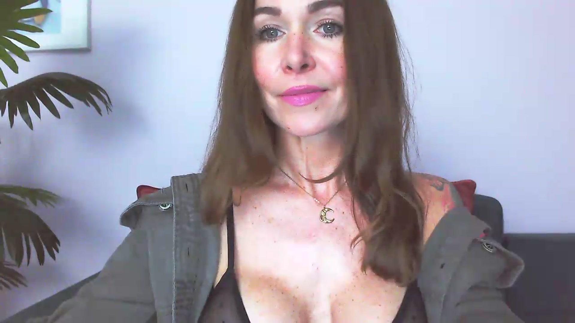 Gallery image thumbnail from Delilah_sweet's myfreecams stream on, 09/28/2026, 17:48 image 11 of 20