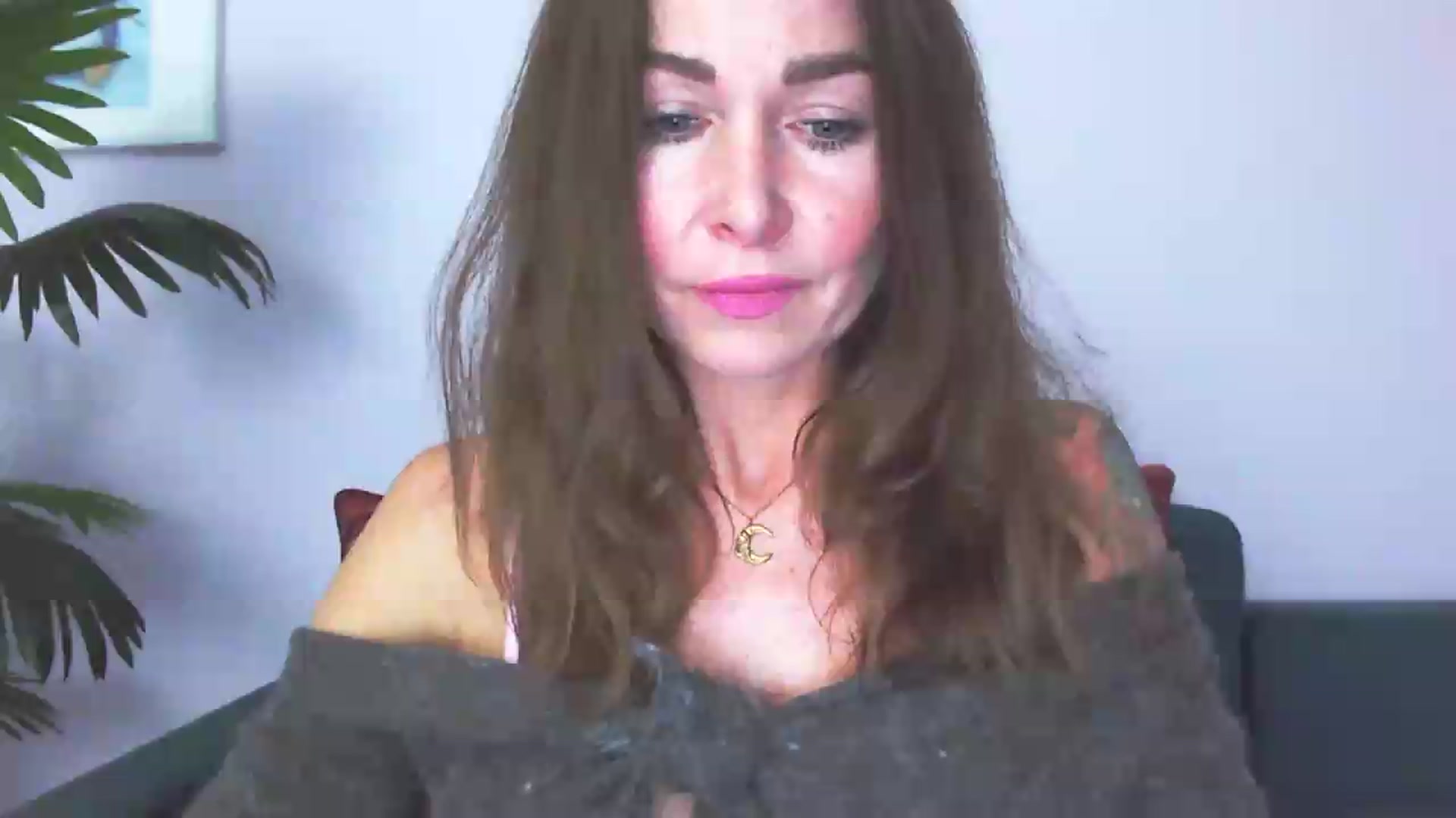 Gallery image thumbnail from Delilah_sweet's myfreecams stream on, 10/01/2026, 13:35 image 1 of 20