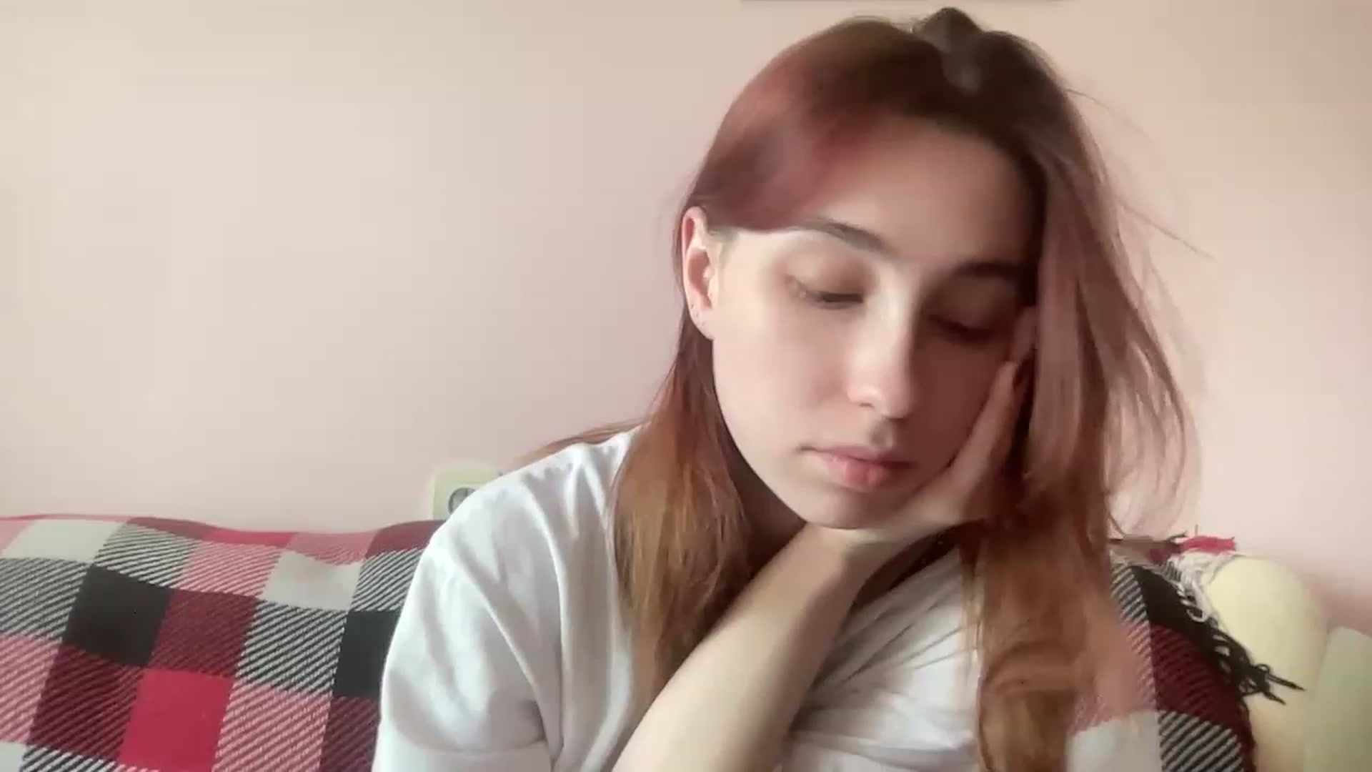Gallery image thumbnail from Deliveryhappy's myfreecams stream on, 04/21/2023, 11:31 image 18 of 20
