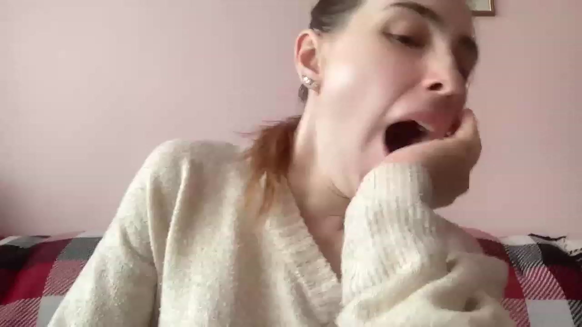 Gallery image thumbnail from Deliveryhappy's myfreecams stream on, 04/24/2023, 10:31 image 7 of 20
