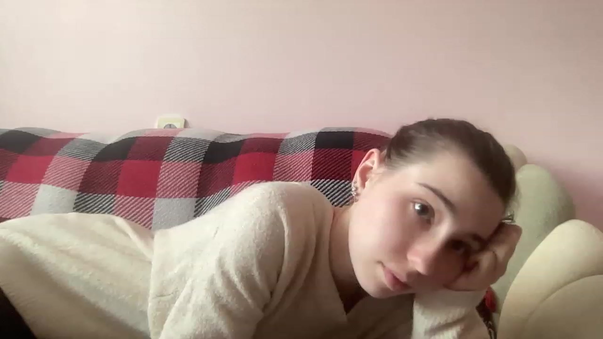 Gallery image thumbnail from Deliveryhappy's myfreecams stream on, 04/24/2023, 12:25 image 11 of 20