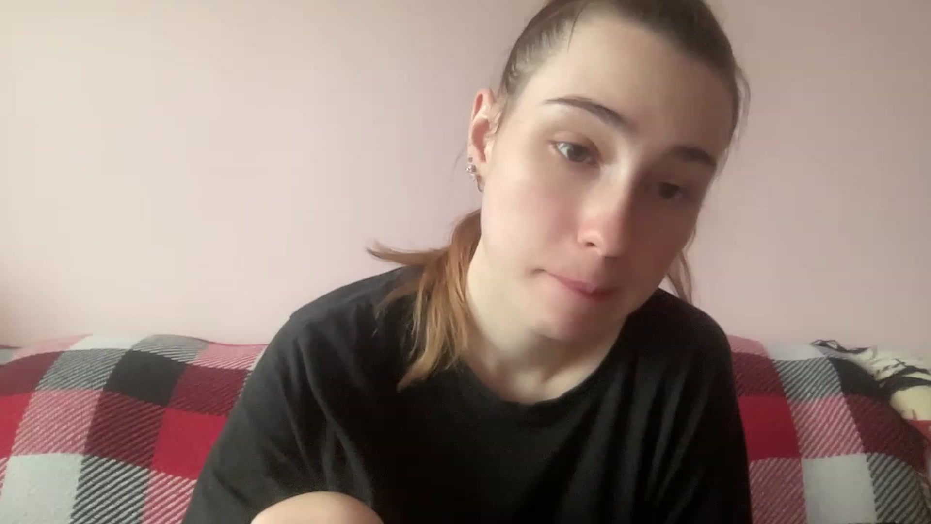 Gallery image thumbnail from Deliveryhappy's myfreecams stream on, 04/26/2023, 11:33 image 16 of 20