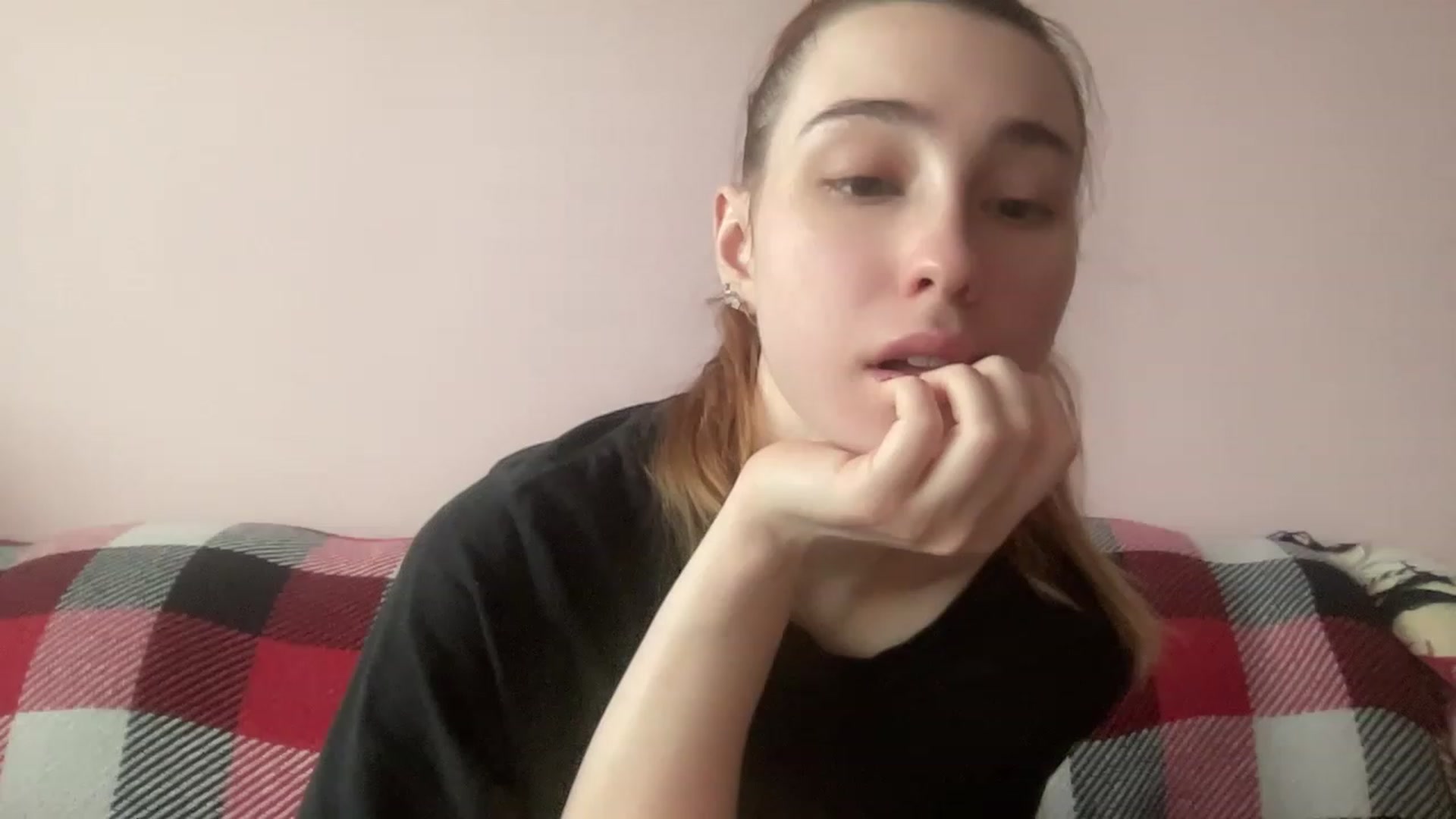Gallery image thumbnail from Deliveryhappy's myfreecams stream on, 04/26/2023, 11:33 image 19 of 20