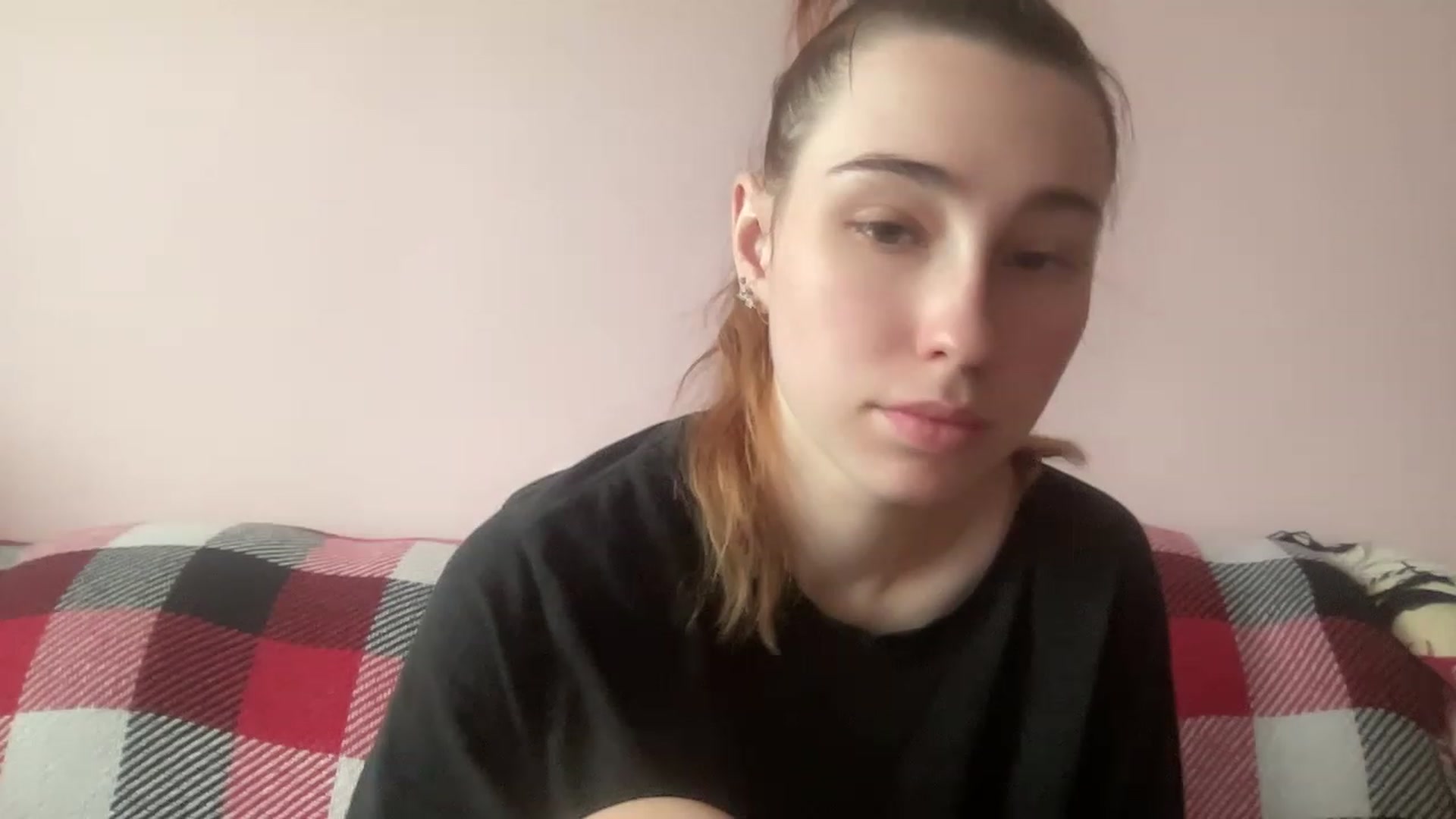 Gallery image thumbnail from Deliveryhappy's myfreecams stream on, 04/26/2023, 11:33 image 20 of 20