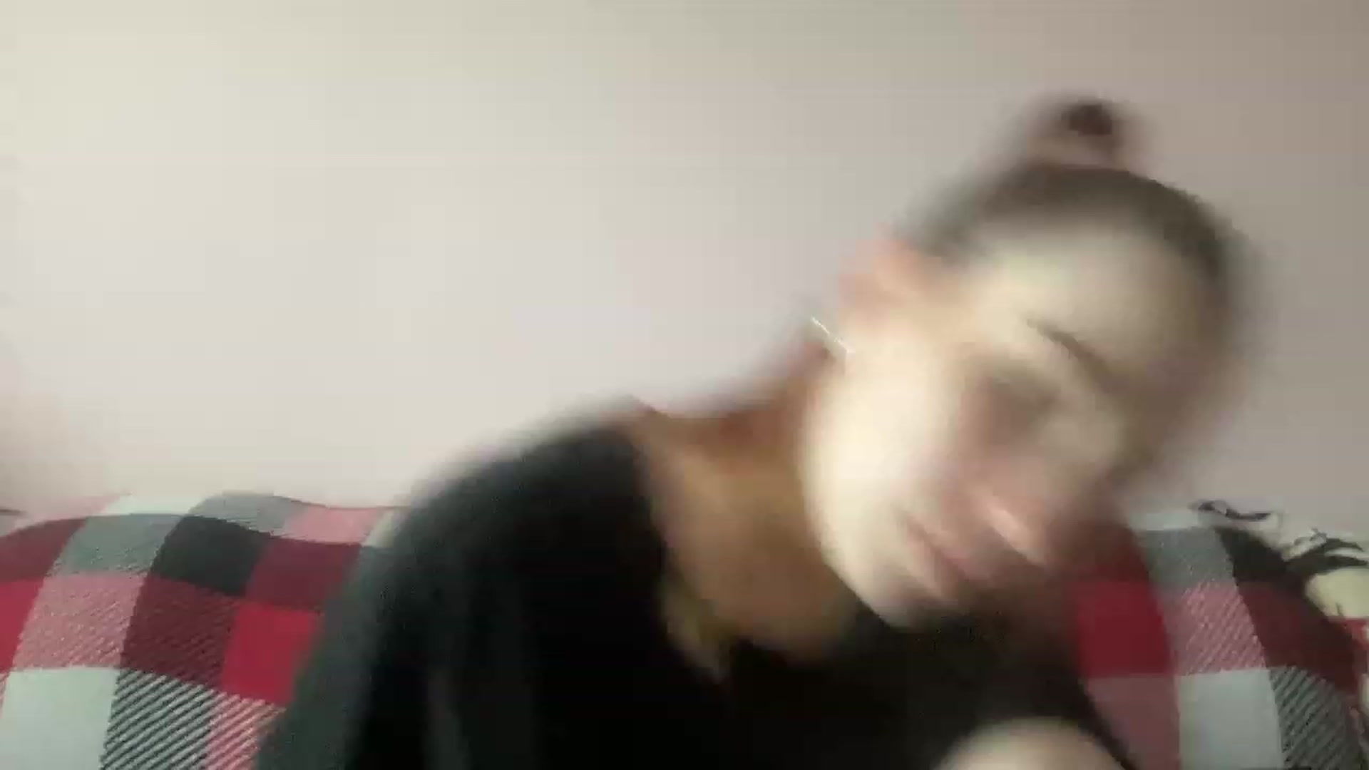 Gallery image thumbnail from Deliveryhappy's myfreecams stream on, 04/26/2023, 11:33 image 11 of 20