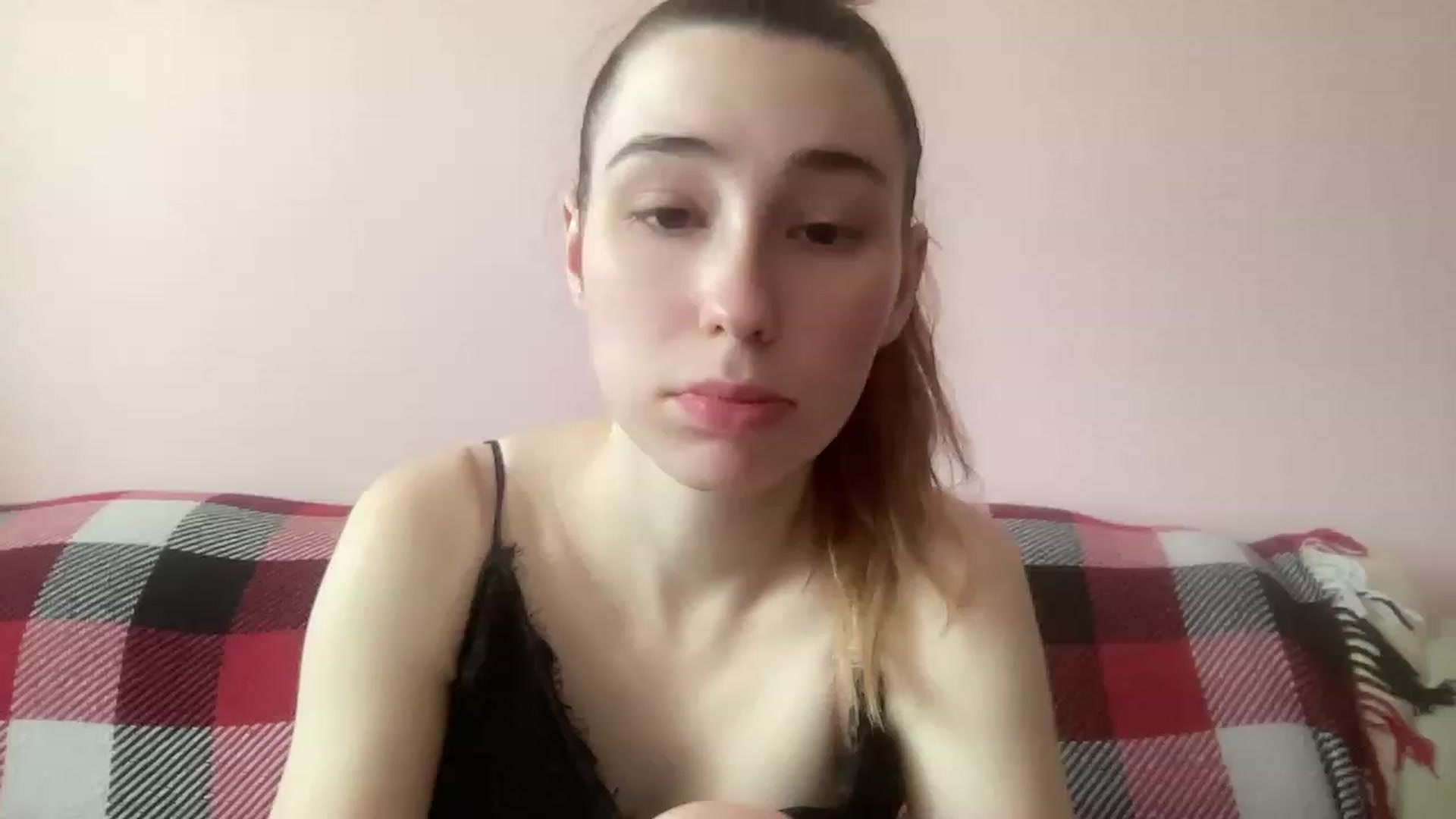 Gallery image thumbnail from Deliveryhappy's myfreecams stream on, 05/01/2023, 11:17 image 1 of 20