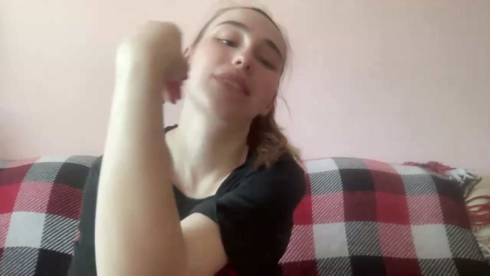 Gallery image thumbnail from Deliveryhappy's myfreecams stream on, 05/01/2023, 13:30 image 4 of 20
