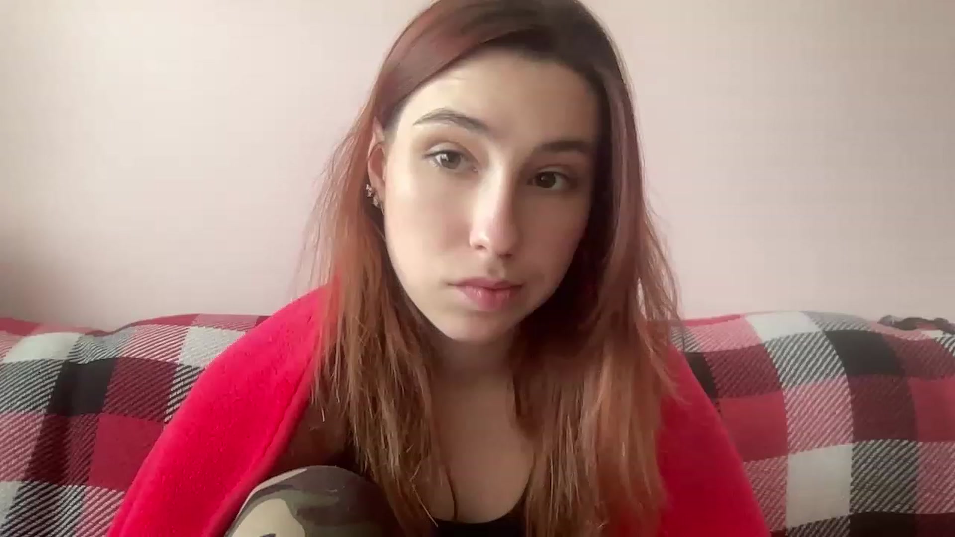 Gallery image thumbnail from Deliveryhappy's myfreecams stream on, 05/03/2023, 09:21 image 19 of 20