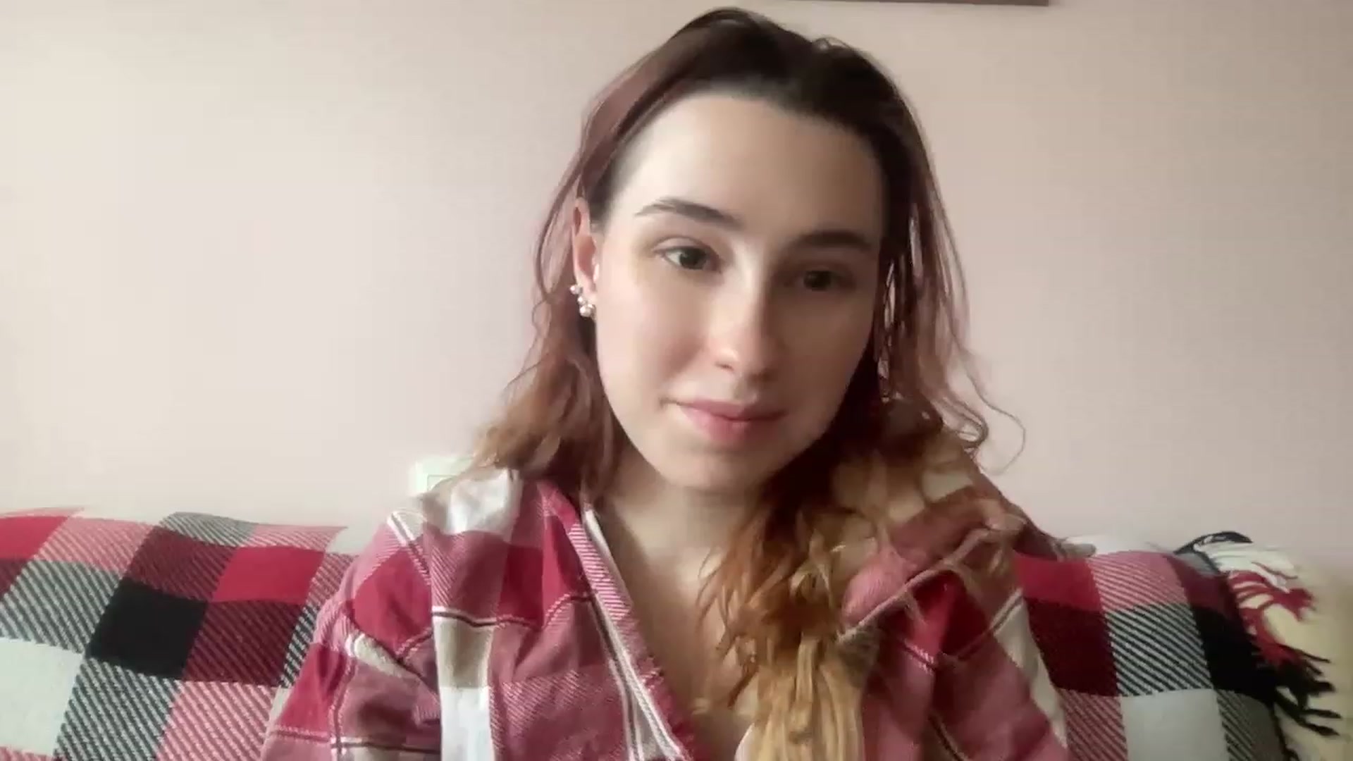 Gallery image thumbnail from Deliveryhappy's myfreecams stream on, 05/23/2023, 12:21 image 18 of 20