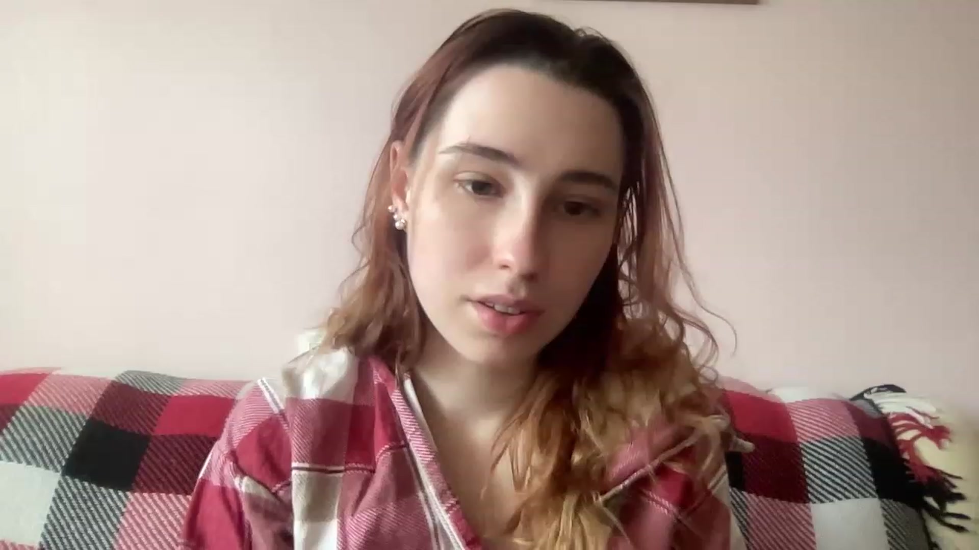 Gallery image thumbnail from Deliveryhappy's myfreecams stream on, 05/23/2023, 12:21 image 20 of 20