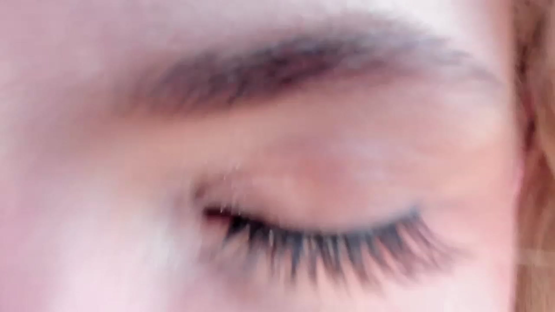 Gallery image thumbnail from DellaRowe's myfreecams stream on, 03/19/2023, 09:32 image 6 of 20