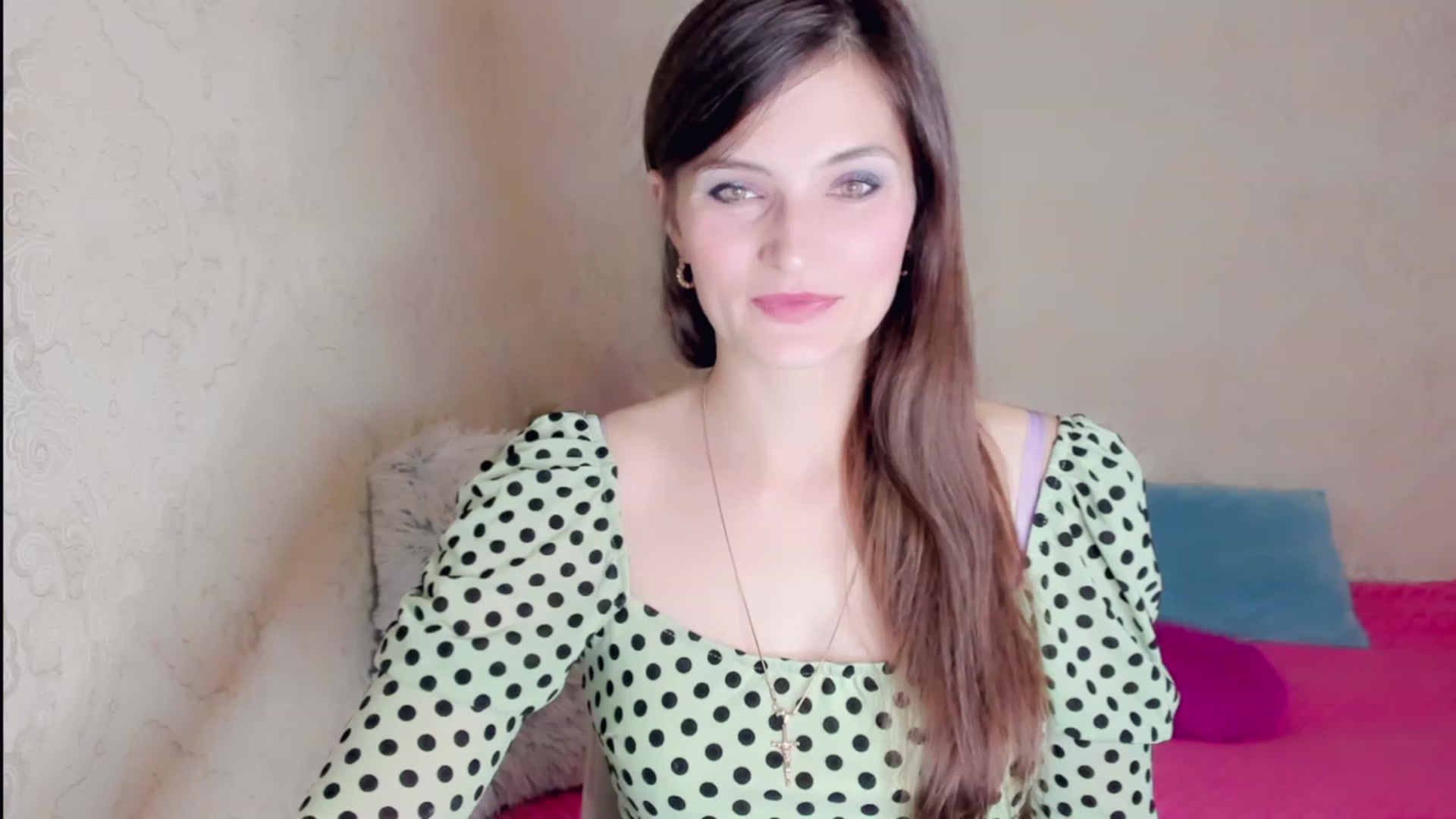 Gallery image thumbnail from Dellisone's myfreecams stream on, 09/25/2023, 19:32 image 11 of 20