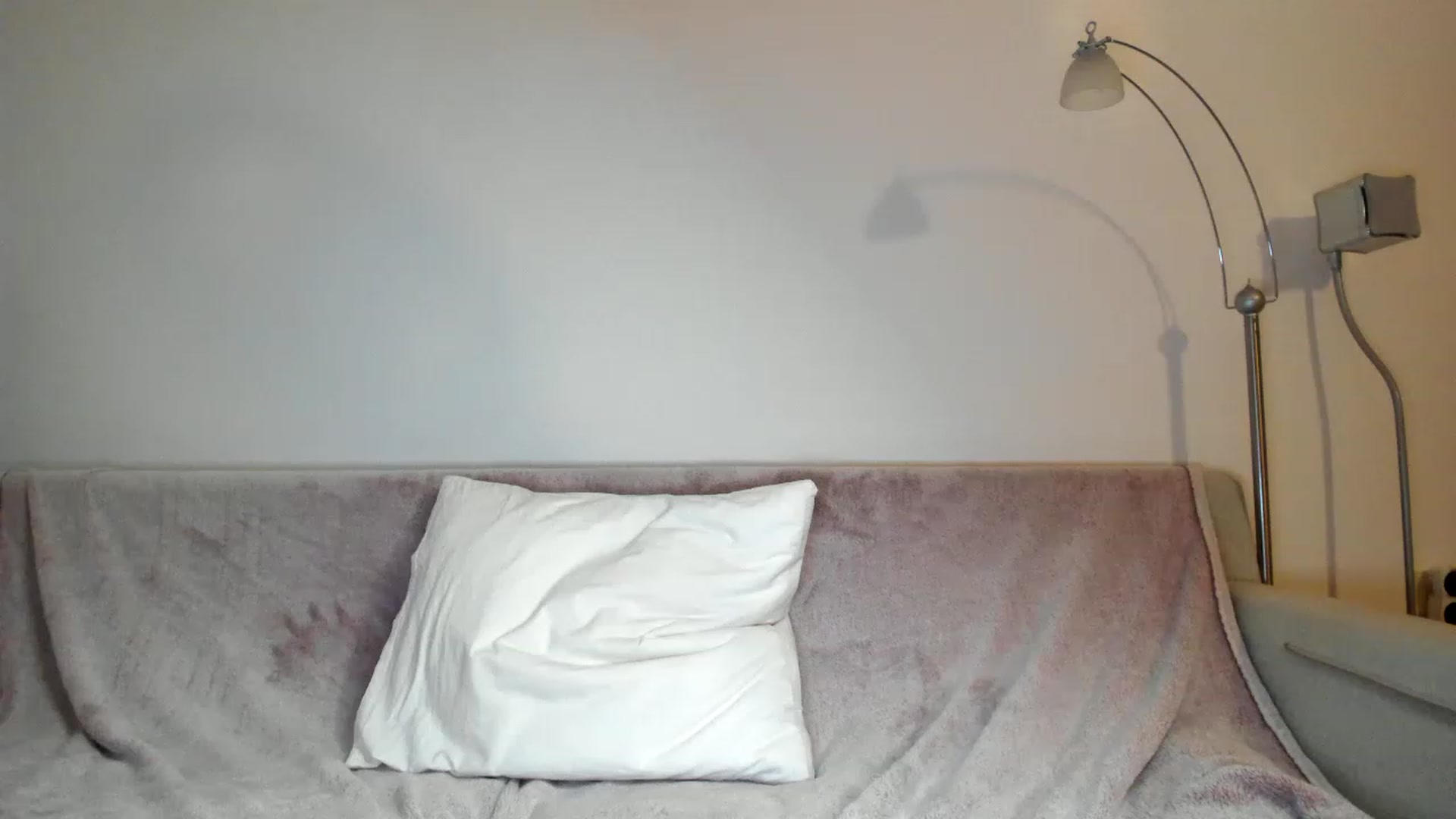 Gallery image thumbnail from DeluXxXCurly's myfreecams stream on, 11/27/2022, 19:09 image 20 of 20