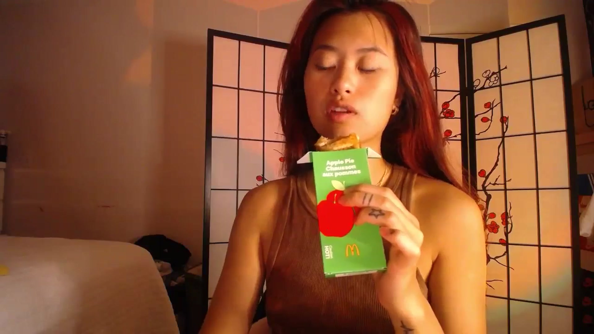 Gallery image thumbnail from Delulu's myfreecams stream on, 09/14/2023, 02:46 image 16 of 20