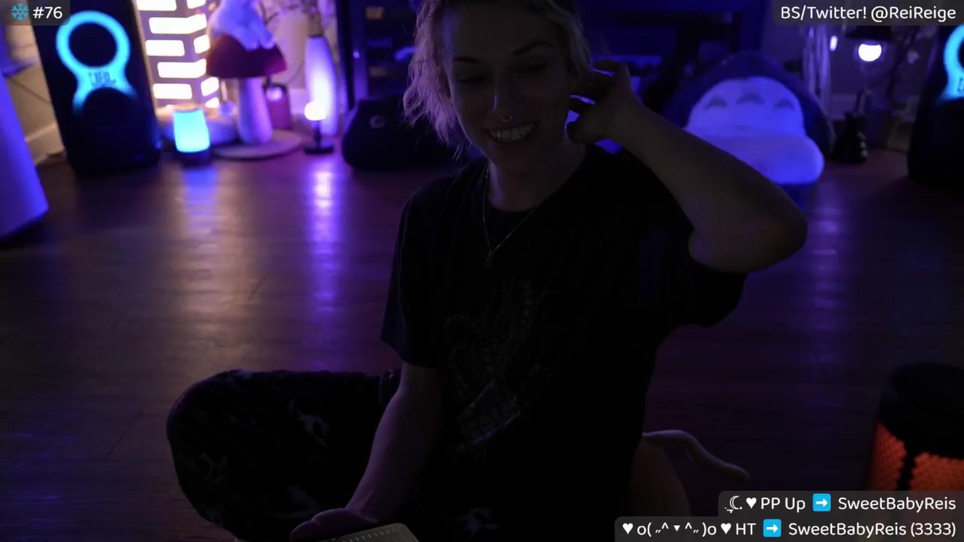 Gallery image thumbnail from Delulu's myfreecams stream on, 01/04/2025, 16:19 image 17 of 20