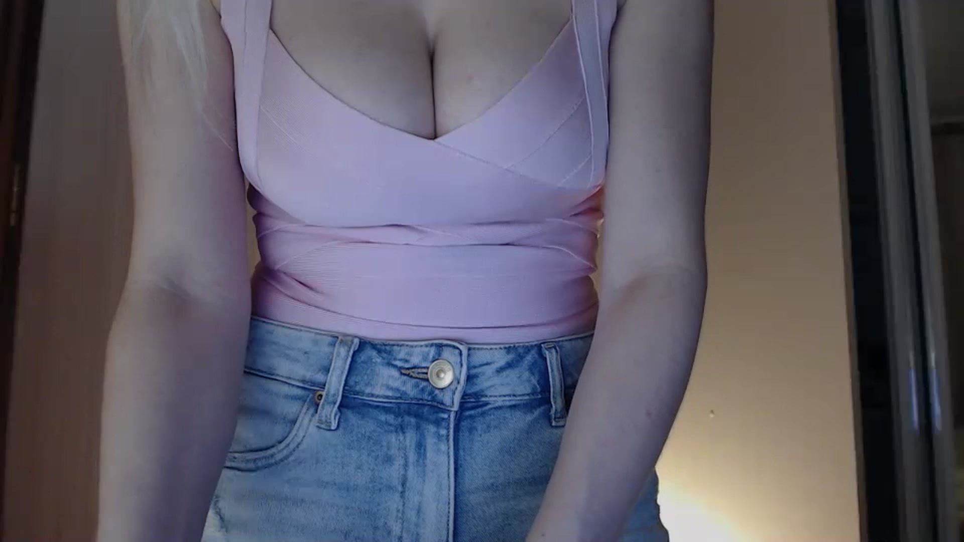 Gallery image thumbnail from DemetraLove's myfreecams stream on, 11/16/2023, 12:21 image 4 of 20