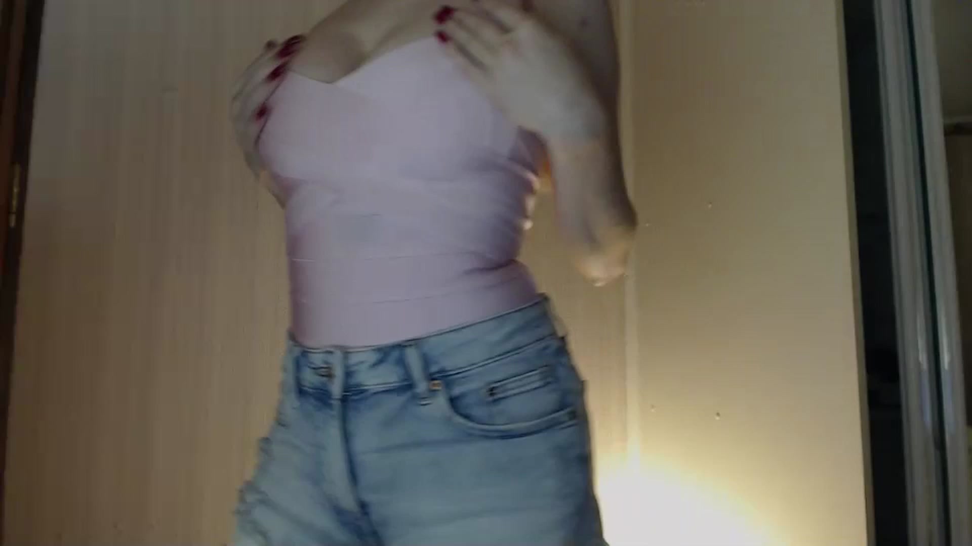 Gallery image thumbnail from DemetraLove's myfreecams stream on, 11/17/2023, 15:00 image 1 of 20