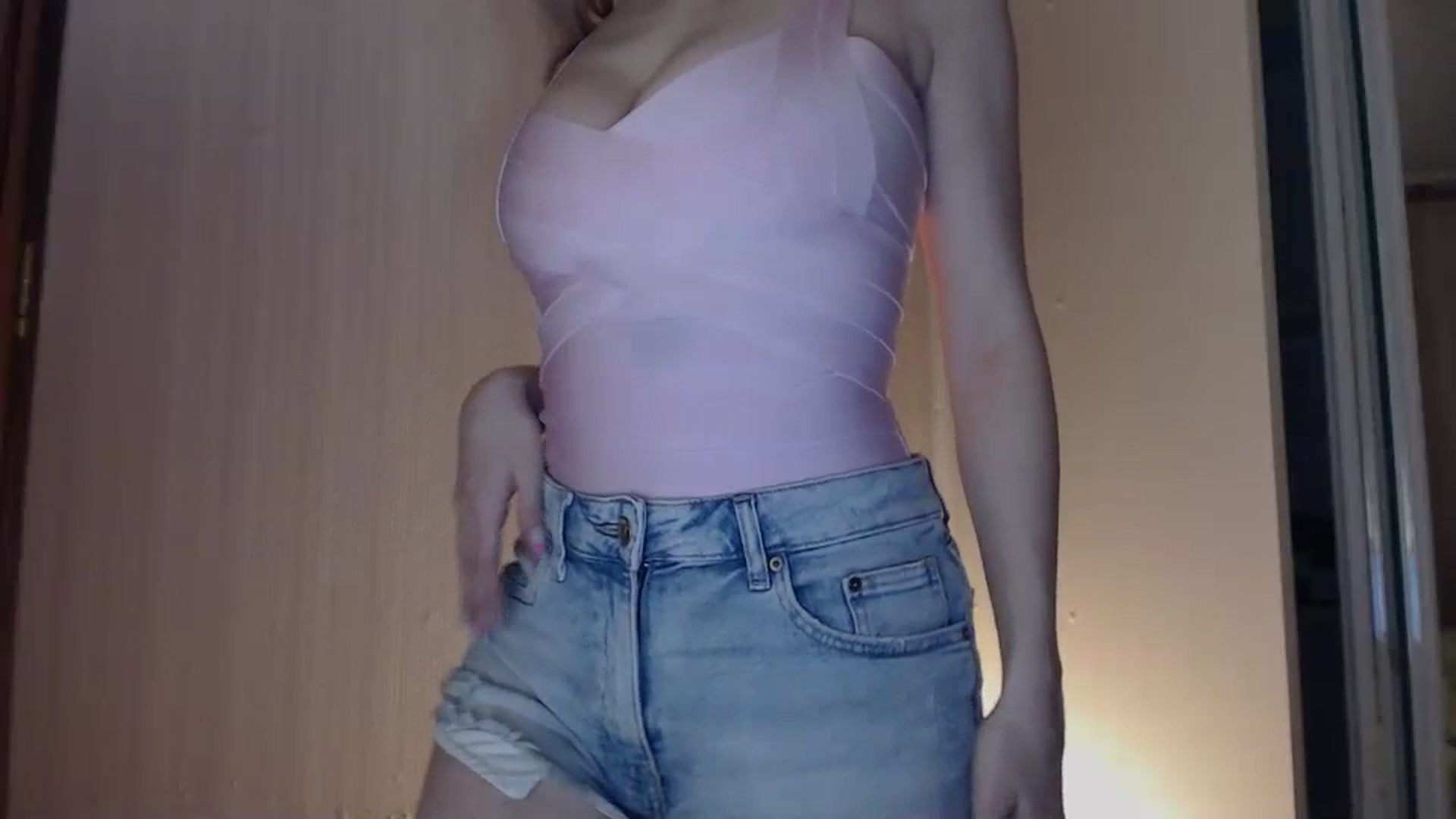 Gallery image thumbnail from DemetraLove's myfreecams stream on, 12/03/2023, 11:42 image 4 of 20