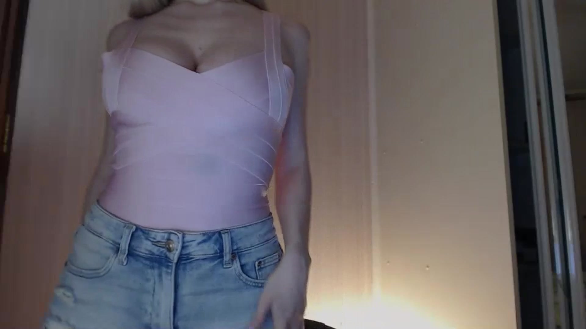 Gallery image thumbnail from DemetraLove's myfreecams stream on, 01/11/2024, 13:58 image 11 of 20