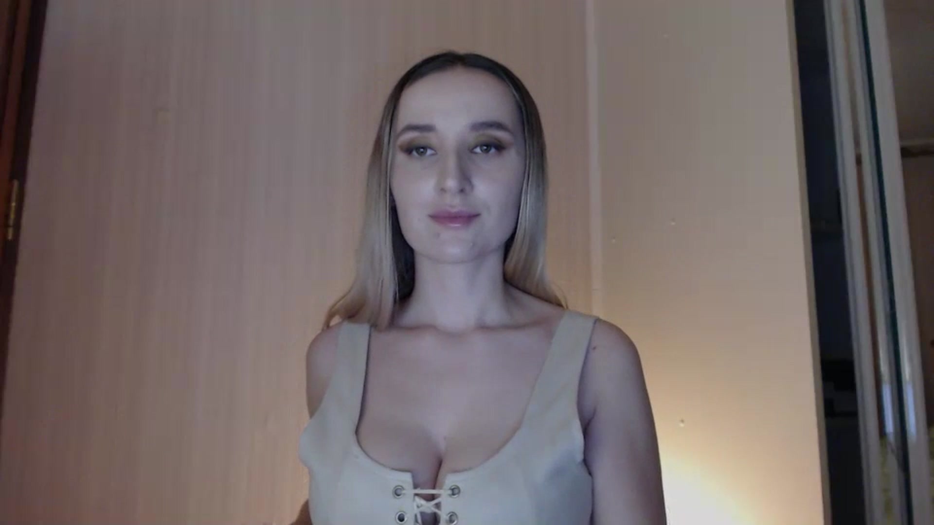 Gallery image thumbnail from DemetraLove's myfreecams stream on, 01/14/2024, 14:58 image 13 of 20
