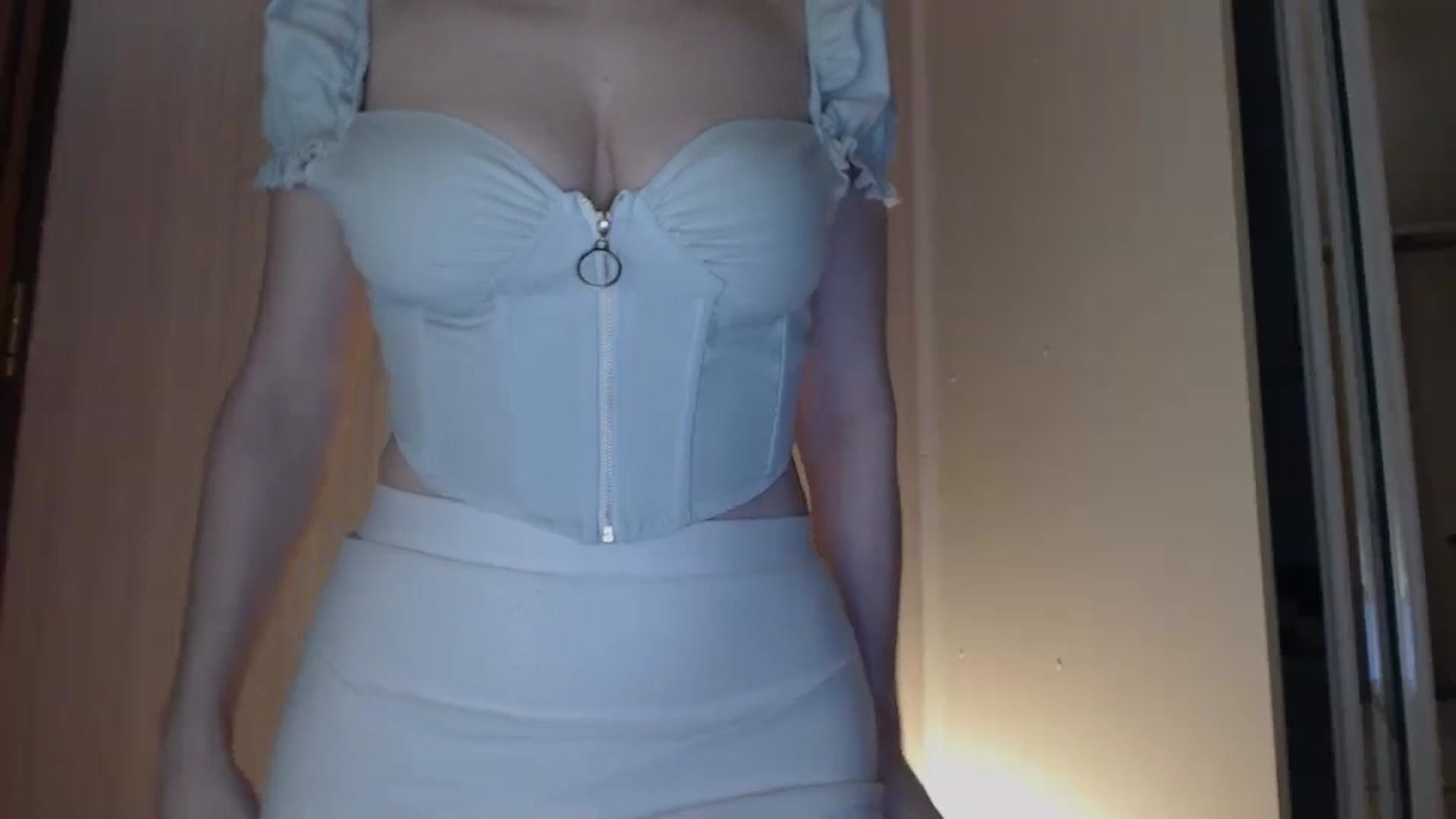 Gallery image thumbnail from DemetraLove's myfreecams stream on, 01/30/2024, 13:29 image 4 of 20