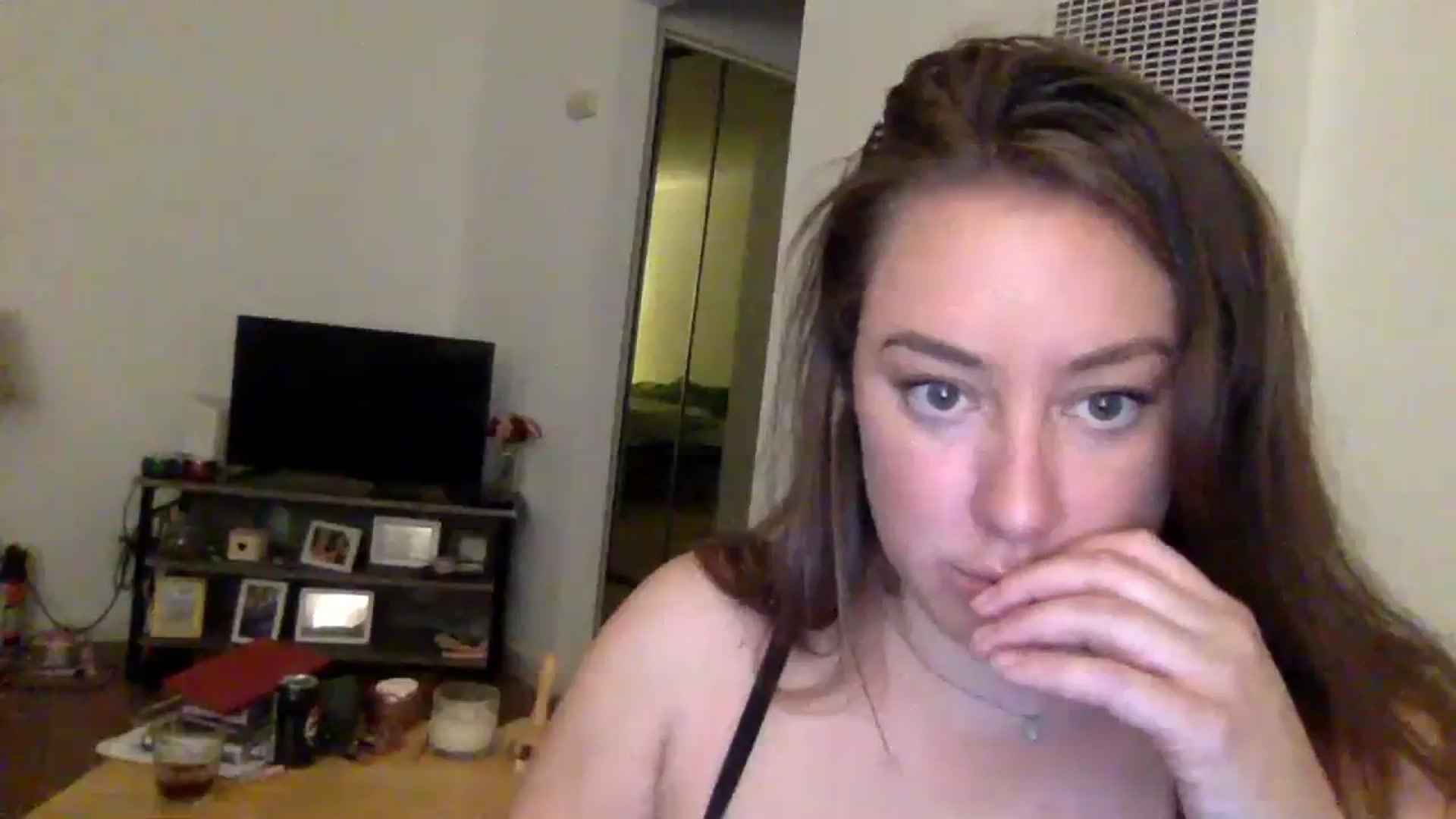 Gallery image thumbnail from Demi_Lee_'s myfreecams stream on, 10/16/2023, 08:09 image 15 of 20
