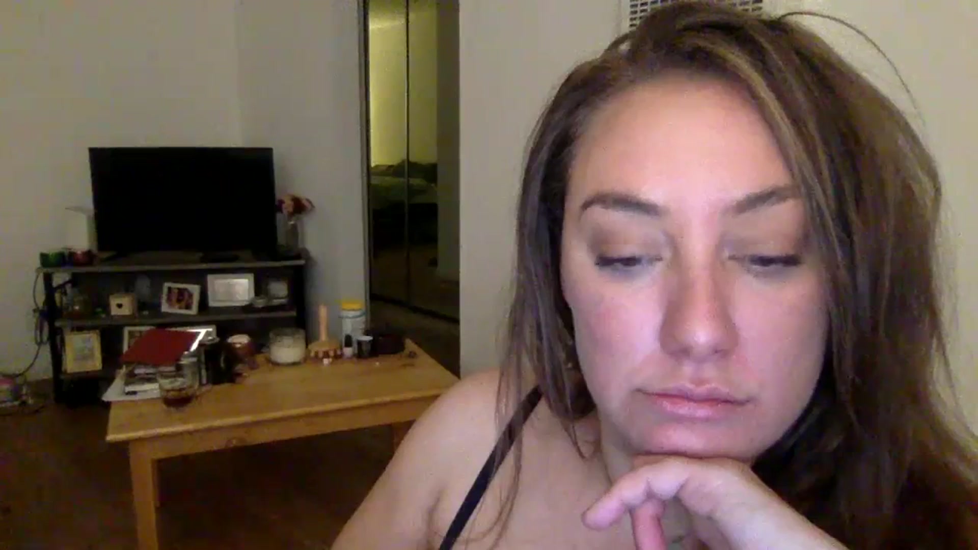 Gallery image thumbnail from Demi_Lee_'s myfreecams stream on, 10/16/2023, 09:14 image 18 of 20