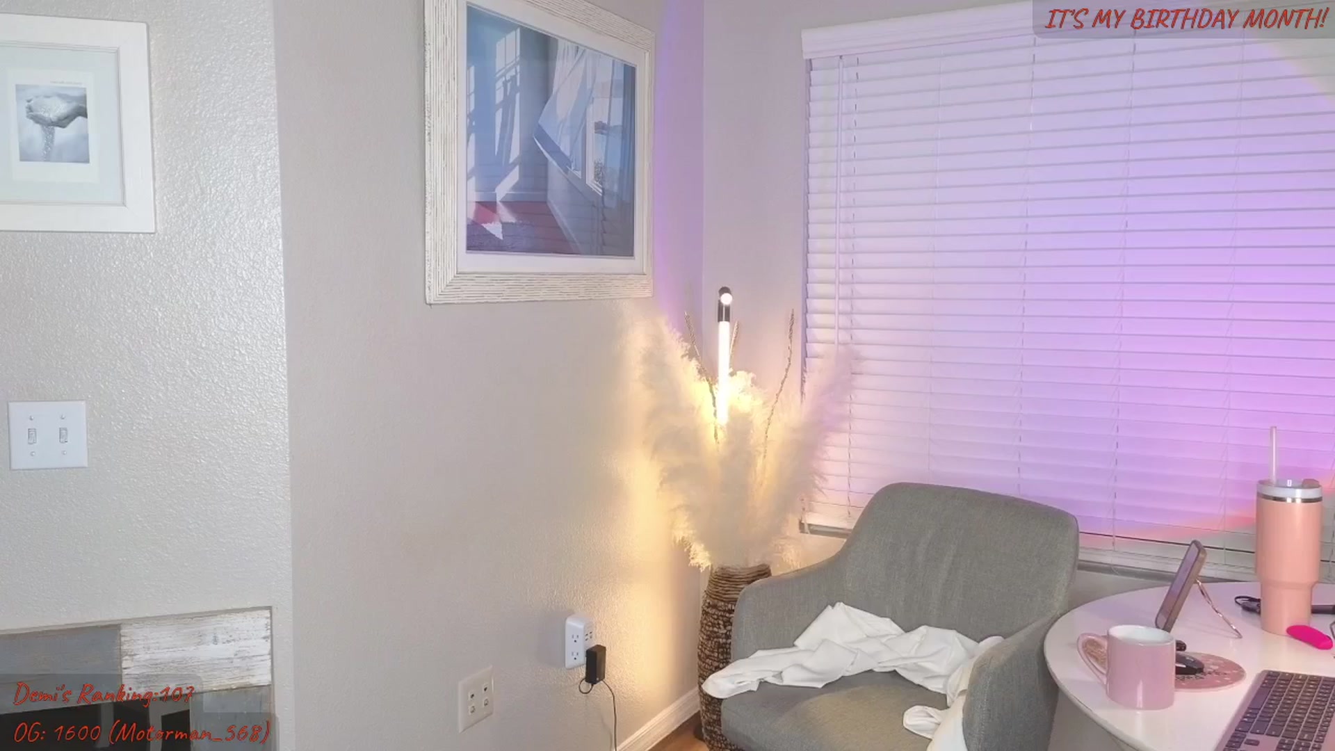 Gallery image thumbnail from Demi_Tatum's myfreecams stream on, 01/10/2026, 24:49 image 16 of 20