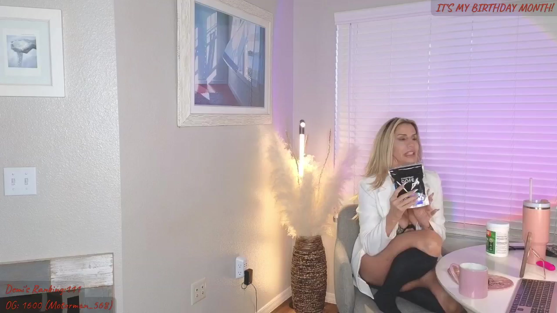 Gallery image thumbnail from Demi_Tatum's myfreecams stream on, 01/10/2026, 24:49 image 6 of 20