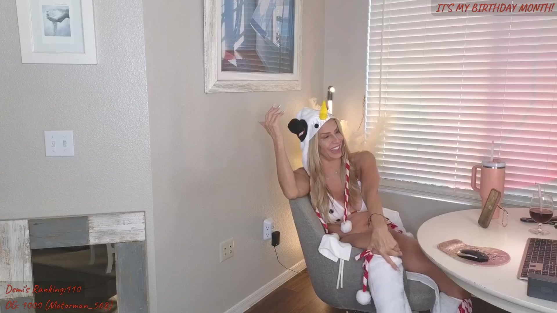 Gallery image thumbnail from Demi_Tatum's myfreecams stream on, 01/11/2026, 24:08 image 16 of 20