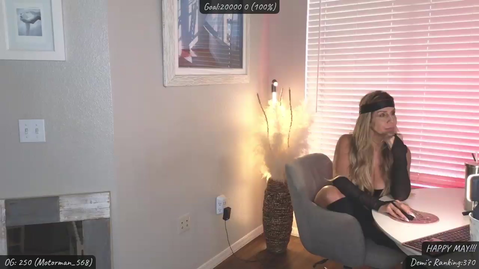 Gallery image thumbnail from Demi_Tatum's myfreecams stream on, 05/15/2026, 23:47 image 3 of 20
