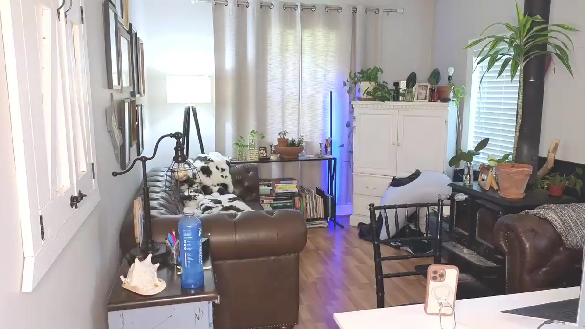 Gallery image thumbnail from Demi_Tatum's myfreecams stream on, 06/12/2026, 20:04 image 7 of 20