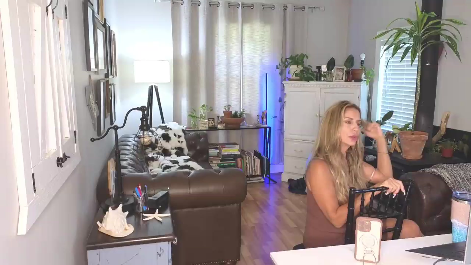 Gallery image thumbnail from Demi_Tatum's myfreecams stream on, 06/12/2026, 20:04 image 20 of 20
