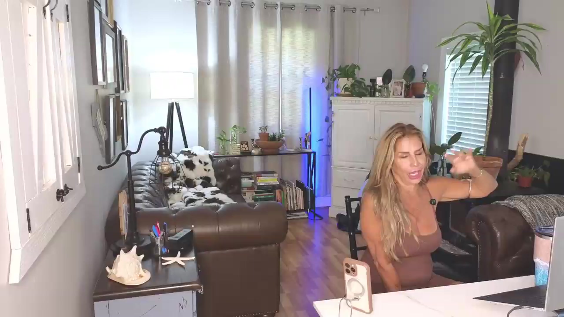 Gallery image thumbnail from Demi_Tatum's myfreecams stream on, 06/12/2026, 20:04 image 12 of 20