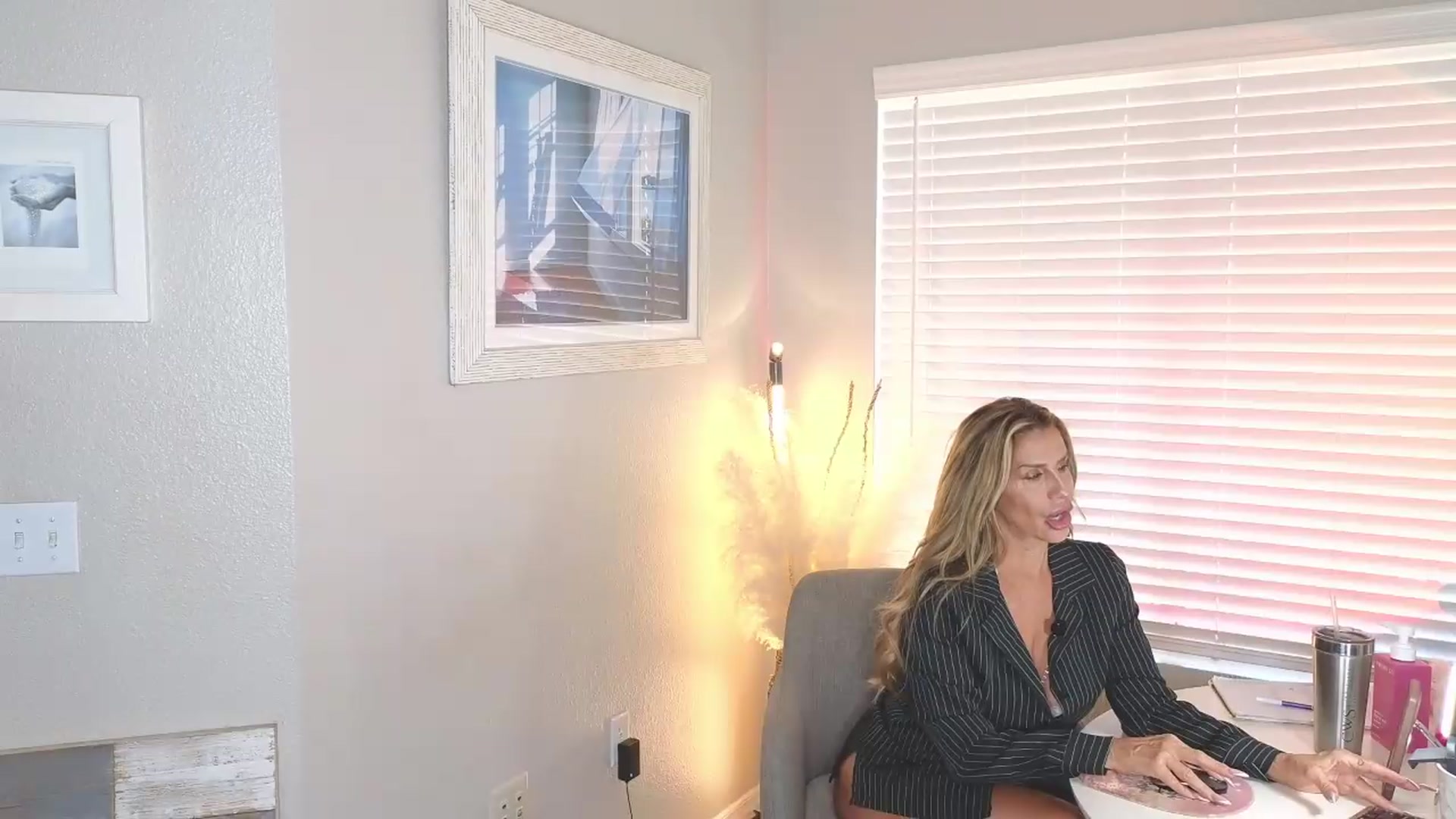 Gallery image thumbnail from Demi_Tatum's myfreecams stream on, 07/03/2026, 20:33 image 2 of 20