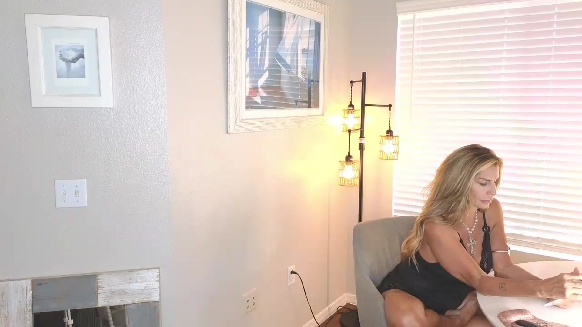 Gallery image thumbnail from Demi_Tatum's myfreecams stream on, 07/06/2026, 23:58 image 7 of 20