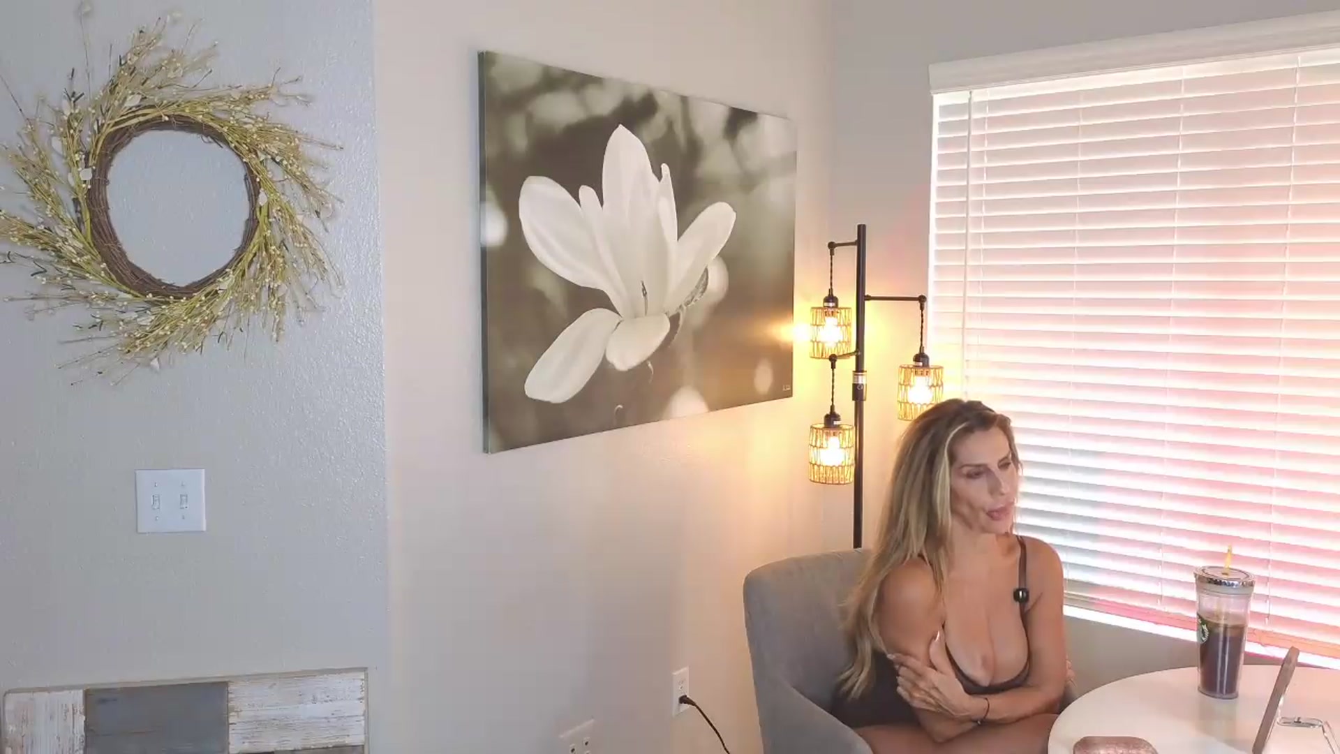 Gallery image thumbnail from Demi_Tatum's myfreecams stream on, 07/31/2026, 20:22 image 10 of 20