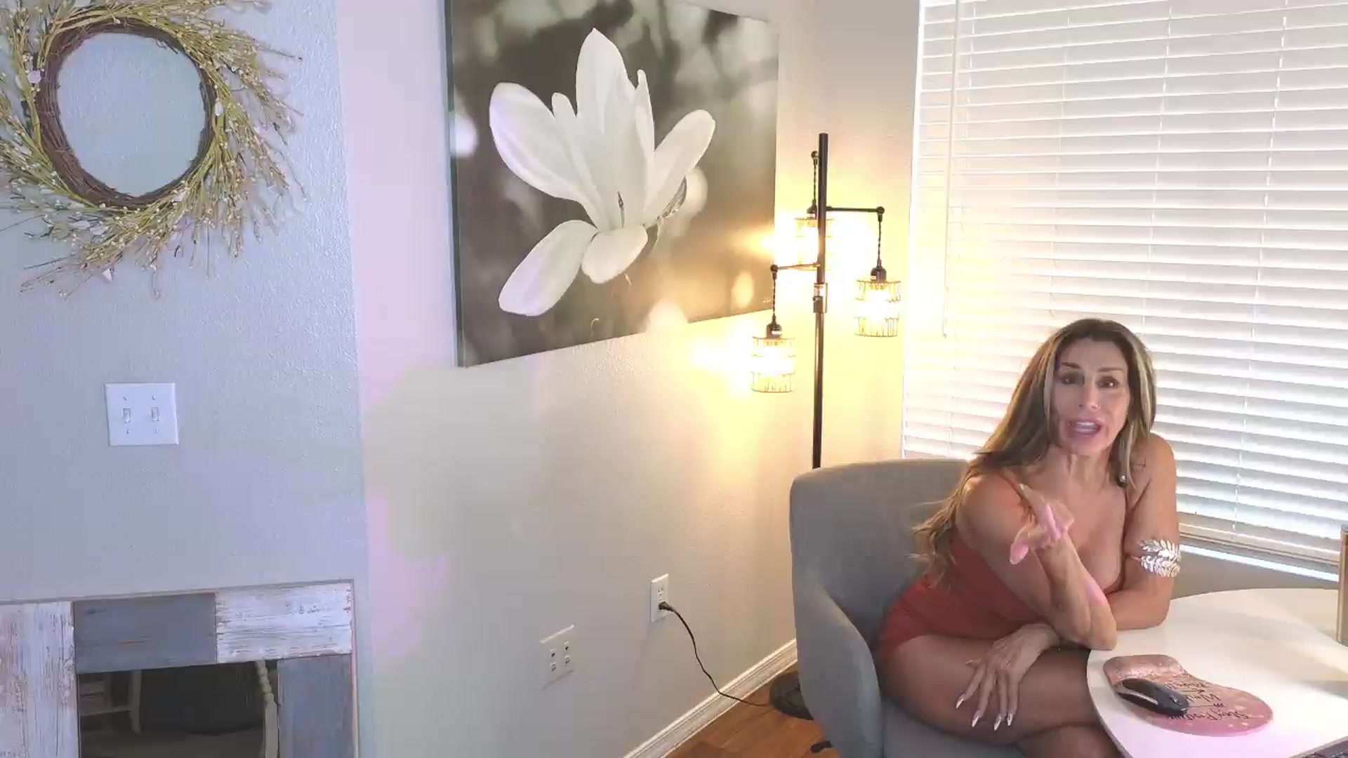 Gallery image thumbnail from Demi_Tatum's myfreecams stream on, 08/16/2026, 23:58 image 5 of 20