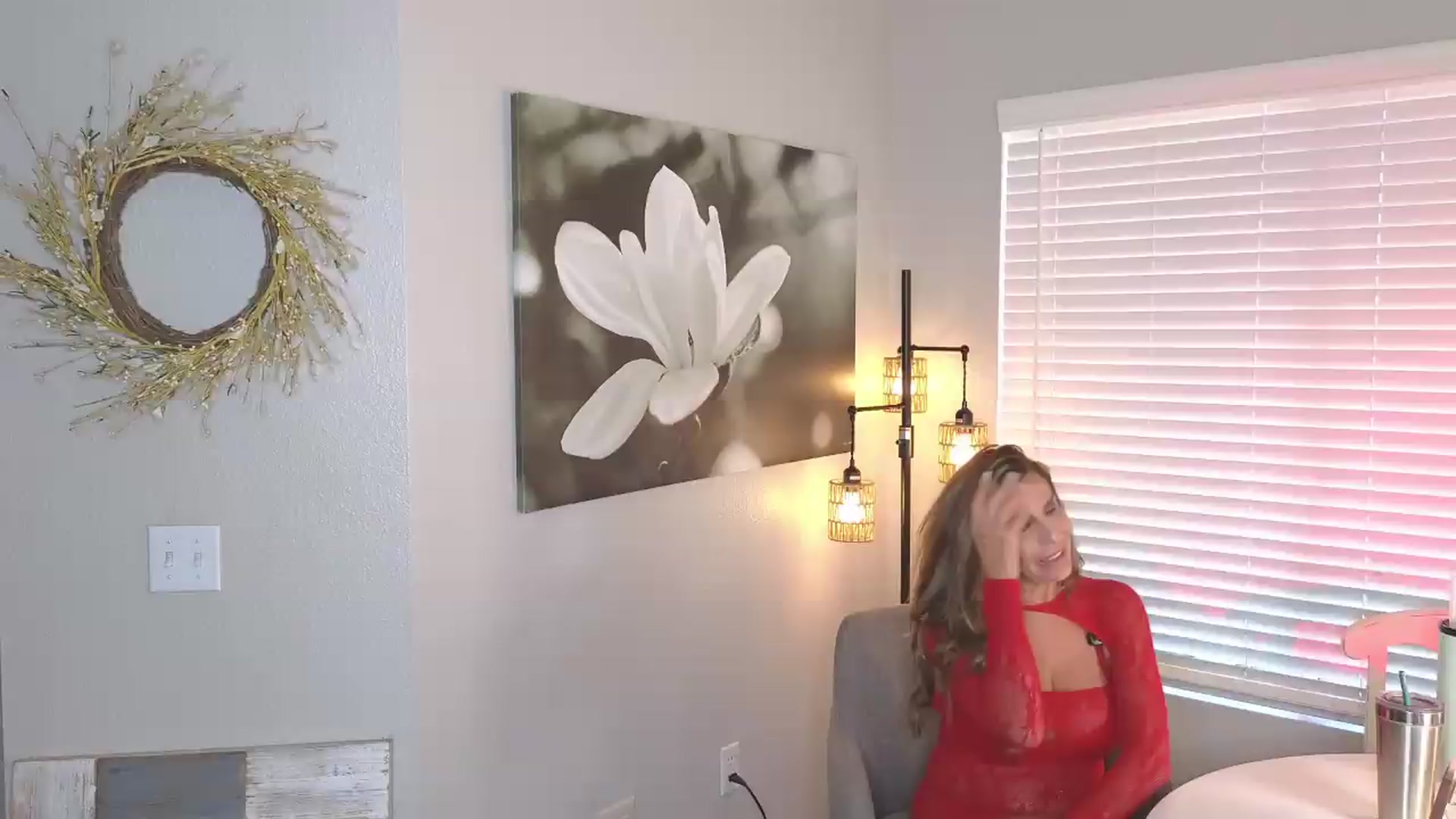 Gallery image thumbnail from Demi_Tatum's myfreecams stream on, 08/21/2026, 20:55 image 5 of 20