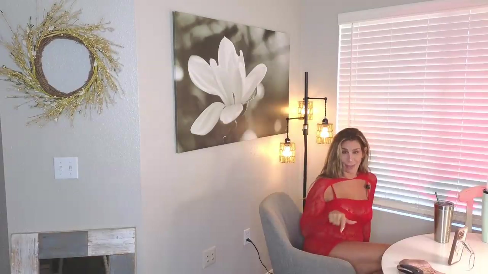 Gallery image thumbnail from Demi_Tatum's myfreecams stream on, 08/21/2026, 23:53 image 5 of 20
