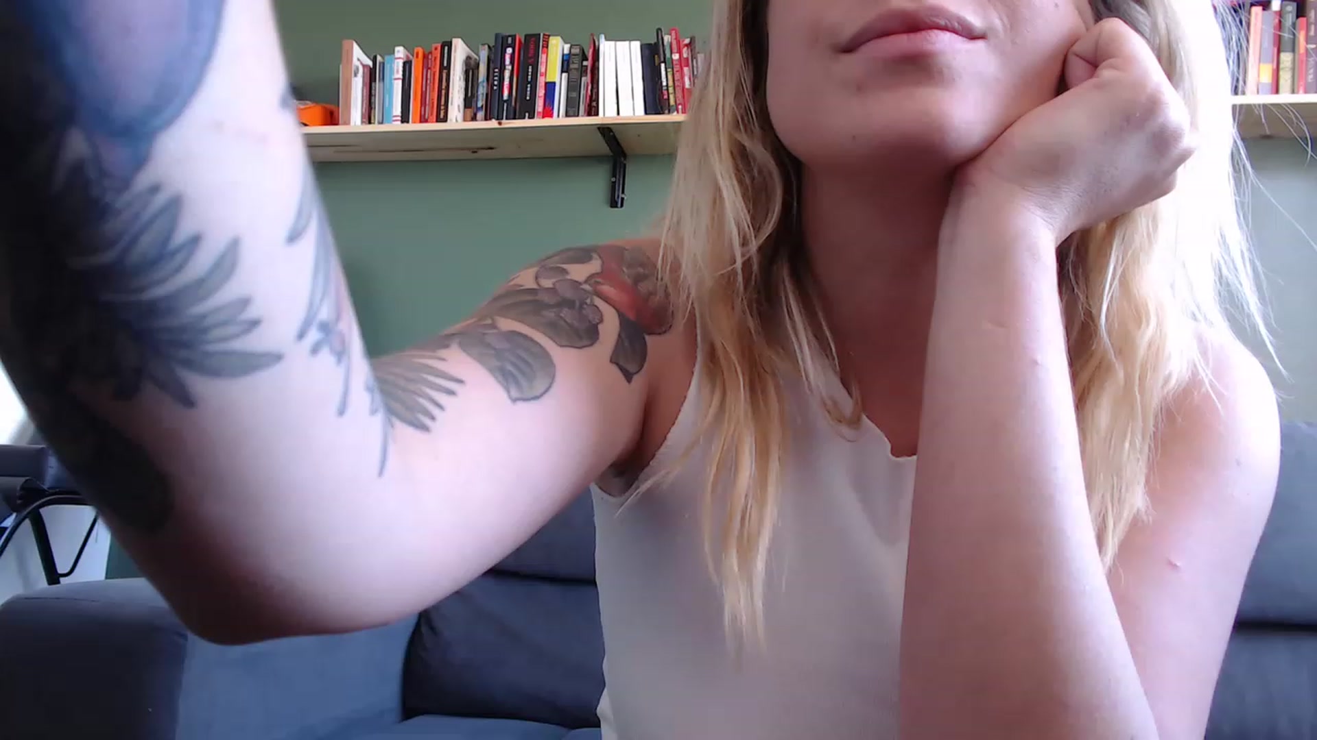 Gallery image thumbnail from Demmetria's myfreecams stream on, 11/15/2022, 20:46 image 4 of 20