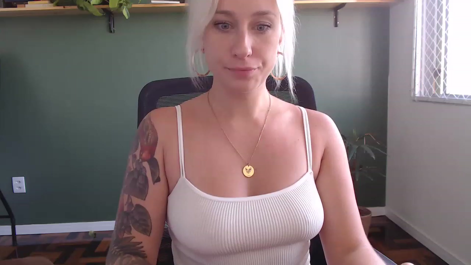 Gallery image thumbnail from Demmetria's myfreecams stream on, 03/09/2023, 17:15 image 6 of 20
