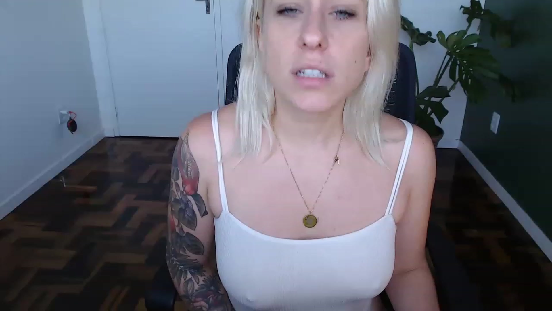 Gallery image thumbnail from Demmetria's myfreecams stream on, 06/12/2023, 19:24 image 12 of 20
