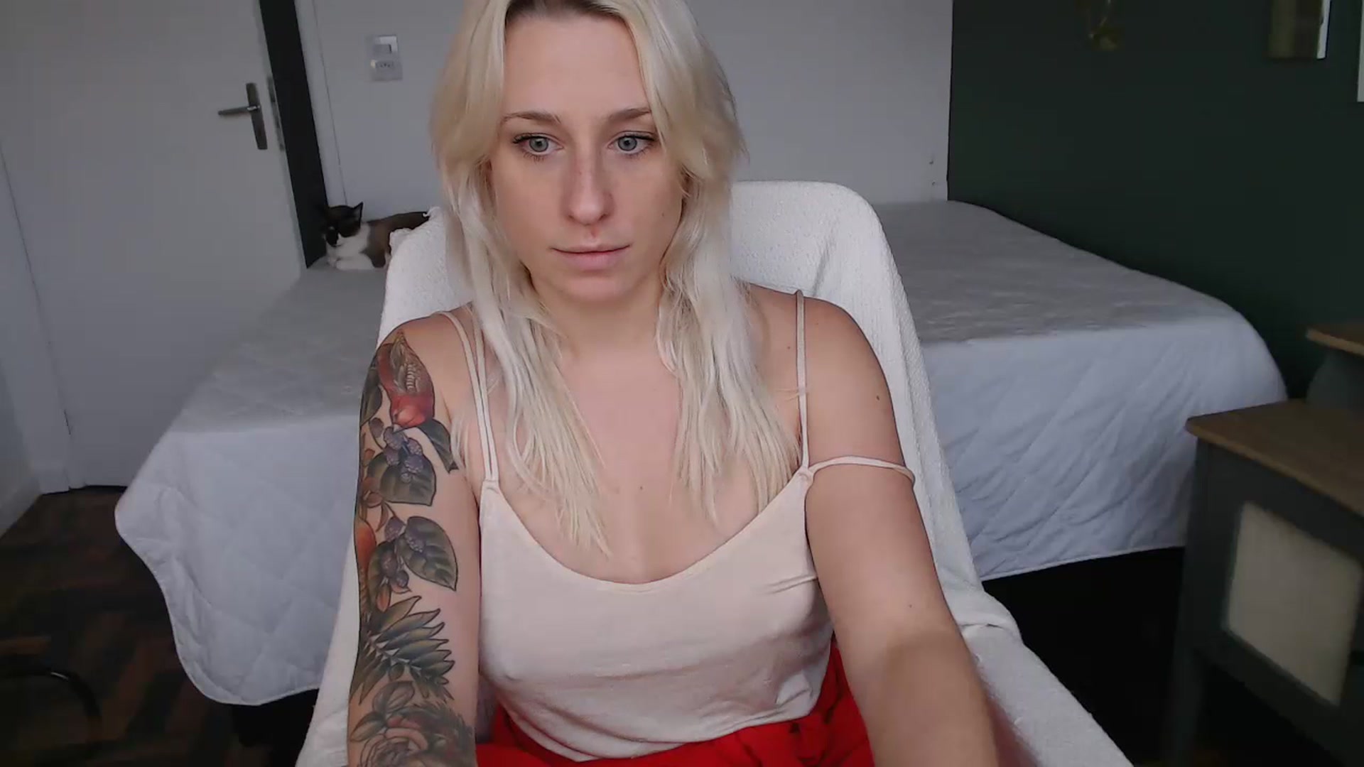 Gallery image thumbnail from Demmetria's myfreecams stream on, 07/12/2023, 17:56 image 10 of 20
