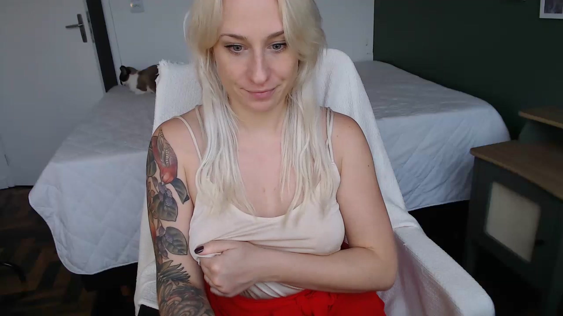 Gallery image thumbnail from Demmetria's myfreecams stream on, 07/12/2023, 17:56 image 15 of 20